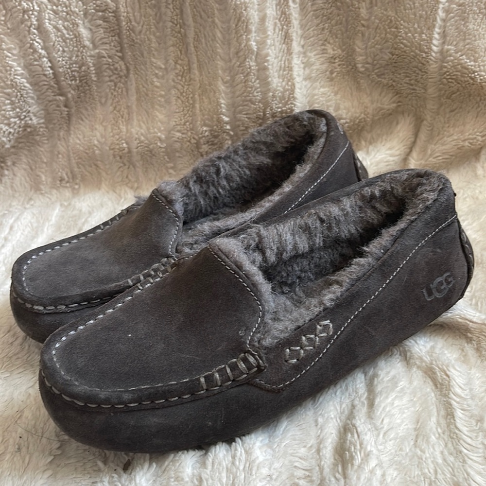 UGG ANSLEY THUNDER CLOUD SHEARLING LINED MOCCASIN SHOE US 7 EU 38